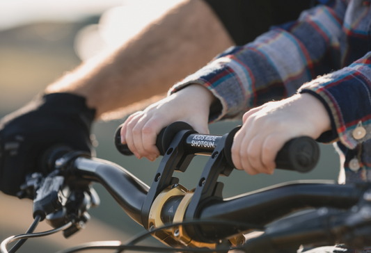 Shotgun 2.0 Child Bike Seat + Handlebars Combo