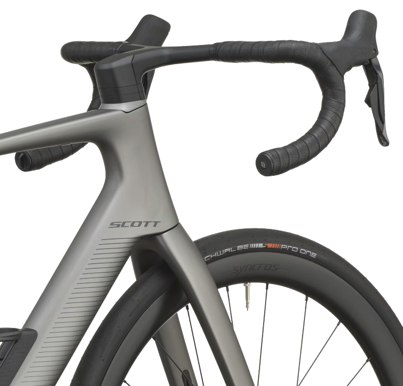 Scott Fastlane 10 Electric Road Bikes and free pedals